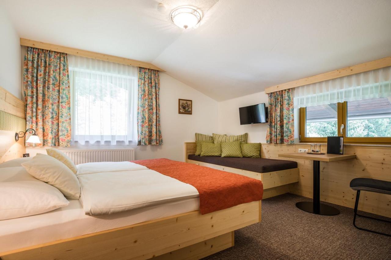 Fruehstueckspension Roetelstein Hotel Ramsau am Dachstein Eksteriør billede